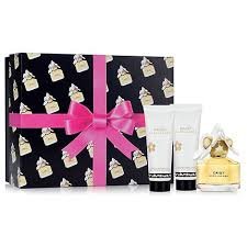 Marc Jacobs Daisy Gift Set 50ml EDT + 75ml Body Lotion + 75ml Shower Gel - For Her at MyPerfumeShop by Marc Jacobs